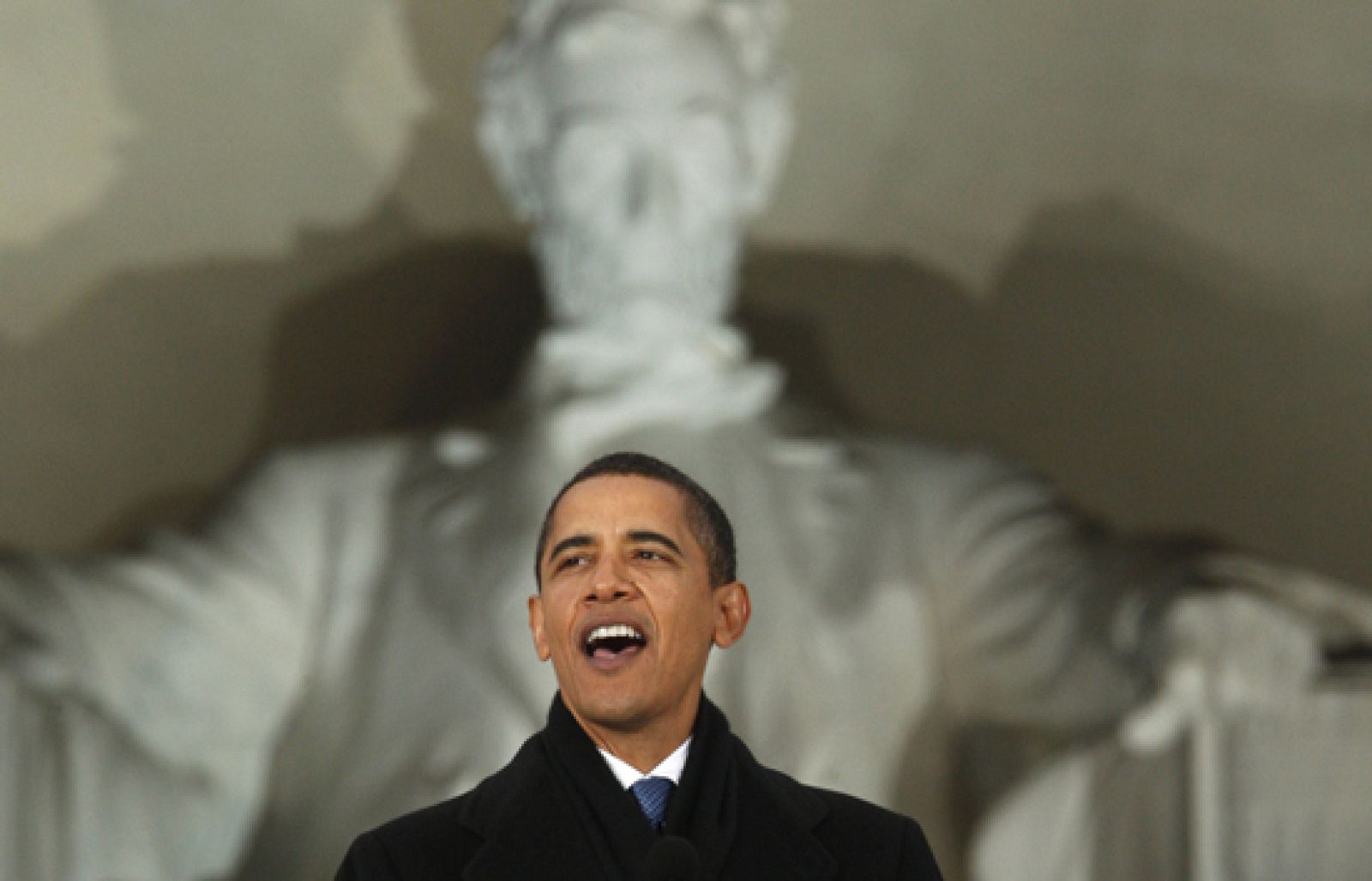 Obama apela a la unión y la esperanza