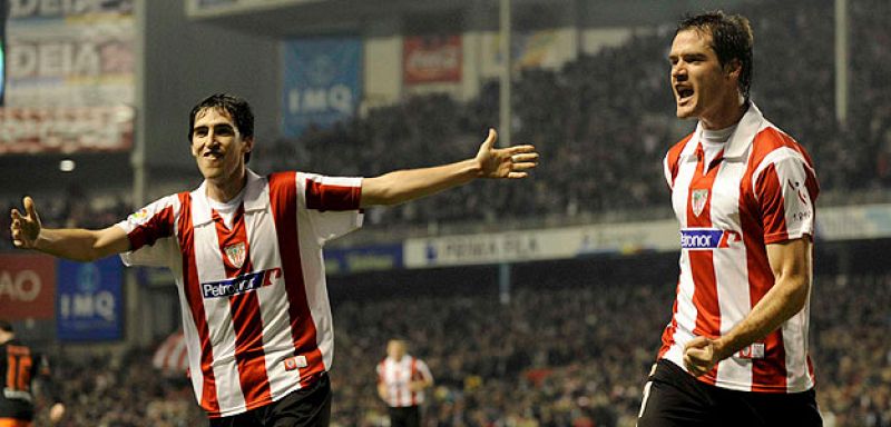 Llorente decide de penalti un partido espléndido