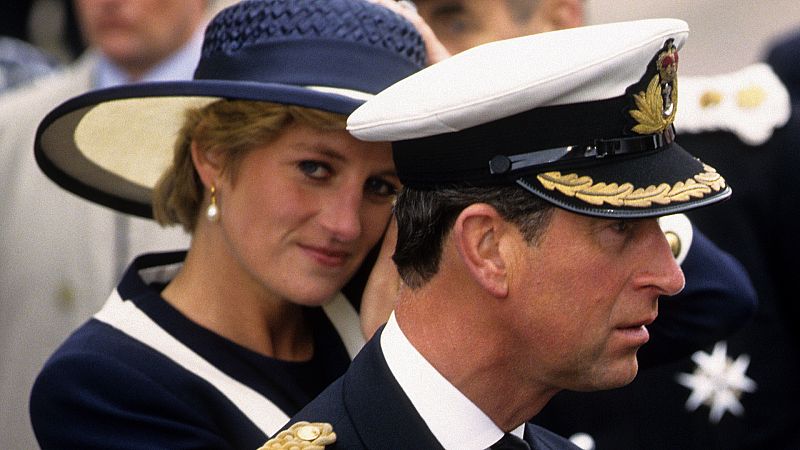 La popularidad de Lady Di provocó los celos del príncipe Carlos
