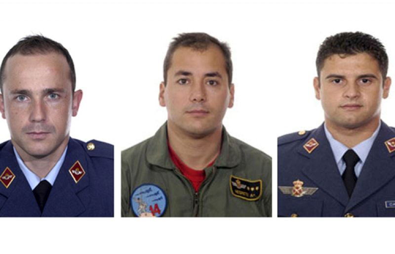 Tres pilotos mueren en un accidente de dos aviones militares en Albacete