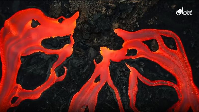 Drones para comprobar el estado de las casas en La Palma: "Vinimos a ver un show y nos encontramos una guerra"