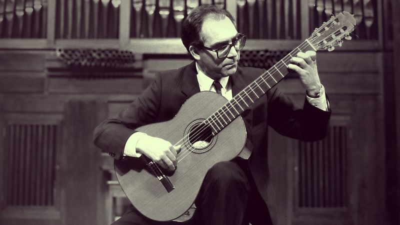 Joaqun Rodrigo, definiendo la guitarra
