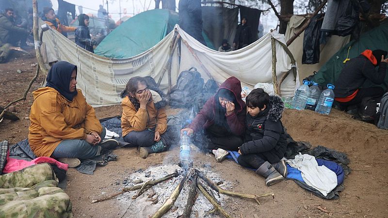 Migrantes como peones diplomáticos: vieja arma arrojadiza entre gobiernos