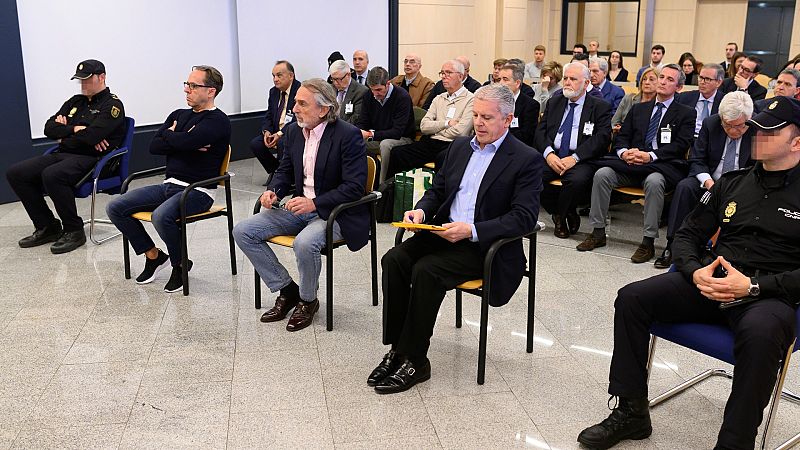 La trama Gürtel y el PP vuelven al banquillo por los negocios de la red en Boadilla en un juicio marcado por las confesiones