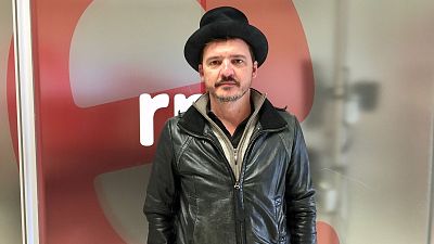 Tarde lo que tarde - Coque Malla: "Hay muchos discos, canciones y conciertos que hacer" - Escuchar ahora