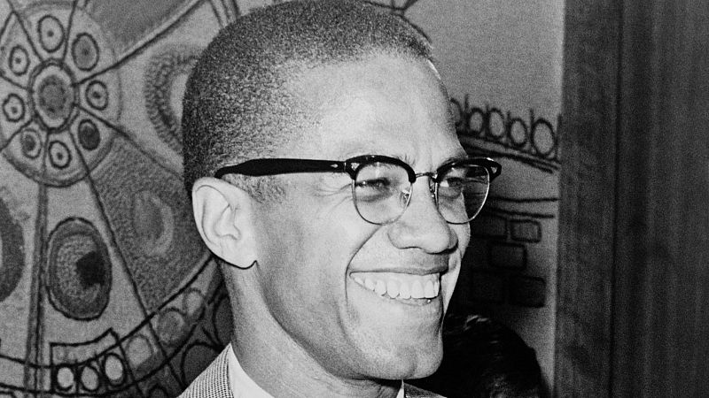 Una jueza de Nueva York exonera a dos de los condenados por el asesinato del activista Malcolm X