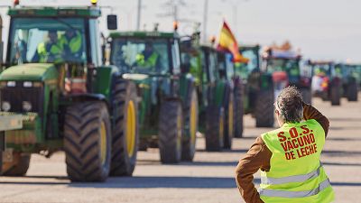 Boletines RNE - El campo saldrá a la calle en diciembre para protestar contra la subida de los costes de producción - Escuchar ahora