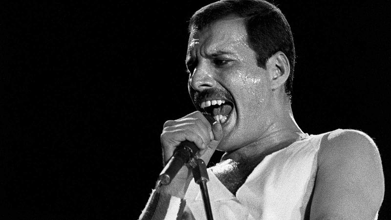 Freddie Mercury, 30 años de la muerte de un artista excesivo, eterno y genial