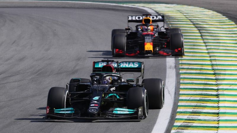 La F1 se estrena en Catar con el duelo entre Verstappen y Hamilton en un puño y todo por decidir