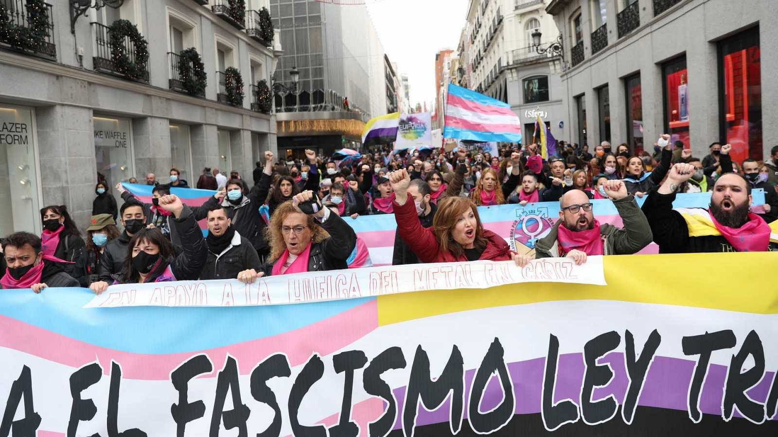 Personas trans se manifiestan en Madrid al grito de 'Contra el fascismo, Ley trans ya' | Ver