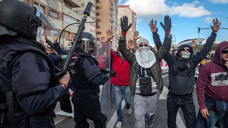 Principio de acuerdo entre patronal y sindicatos para poner fin a la huelga del metal en Cádiz