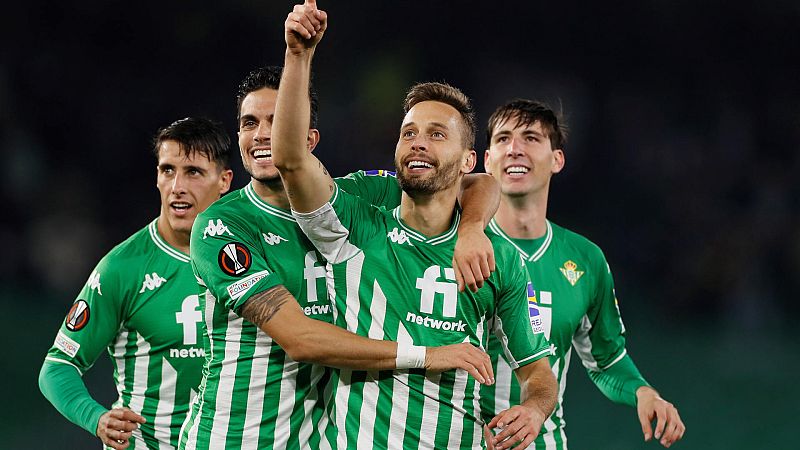 El Betis se clasifica para los dieciseisavos de la Europa League y la Real se complica en Mónaco