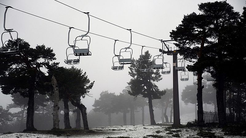 Castilla y León asegura que seguirá la actividad en las pistas de Navacerrada y el Gobierno anuncia un recurso