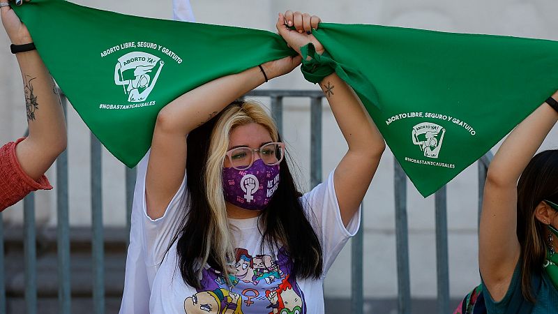 Chile rechaza despenalizar el aborto y archiva el proyecto tras una ajustada votación en el congreso