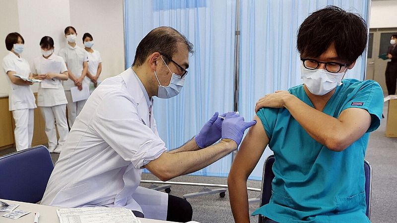 Coronavirus, 1 de diciembre | Baleares confirma un caso de la variante ómicron, el tercero en España