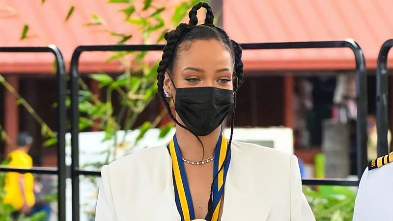 Nombran a Rihanna heroína nacional de Barbados