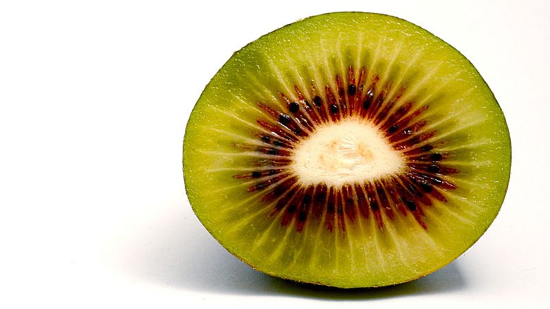 As� es el kiwi del coraz�n rojo
