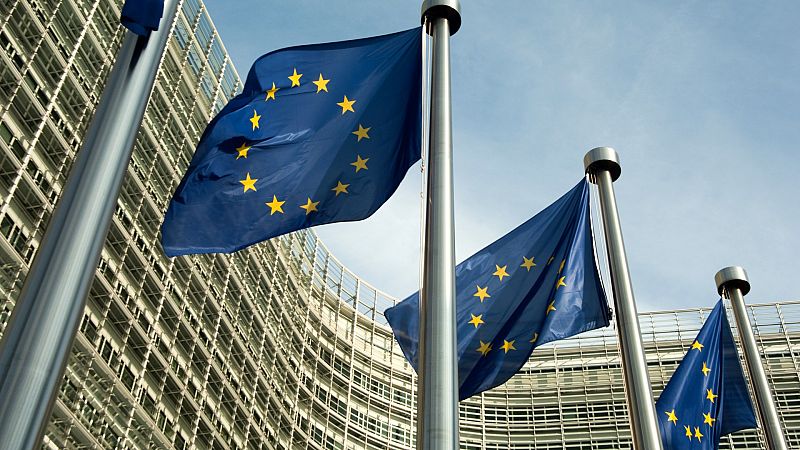 Bruselas autoriza los primeros 10.000 millones en ayudas de los fondos europeos para España