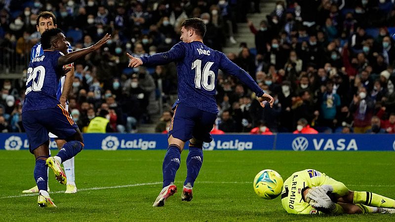 El Madrid no falla en San Sebastián y abre brecha en la Liga