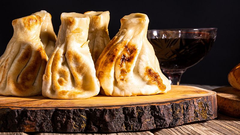 Sube a lomos de estas 10 empanadas para viajar por todo el planeta