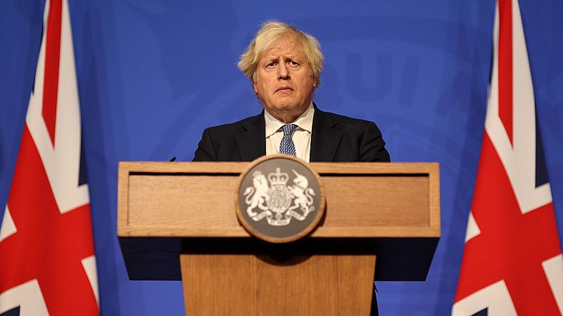 Semana negra para Boris Johnson: su popularidad se hunde tras los escándalos de las fiestas en Downing Street