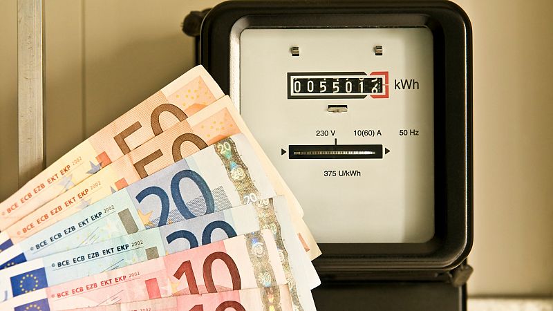 El precio de la luz no da tregua, sube hoy hasta 268,21 euros/MWh