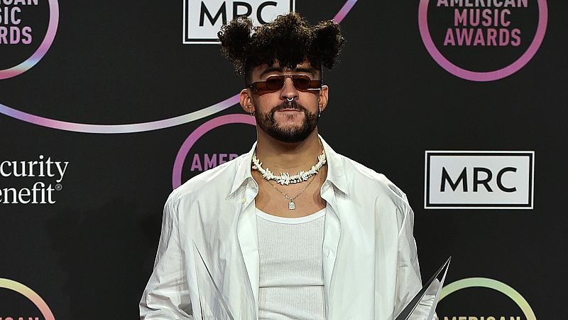 El emotivo homenaje de Arcángel a Bad Bunny: "Gracias por ser la estrella más grande del mundo"