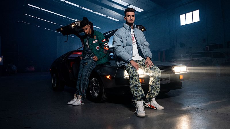 Adexe y Nau presentan "Diferente", su nuevo tema: "2021 nos ha aportado mucha experiencia a la hora de transmitir lo que sentimos"