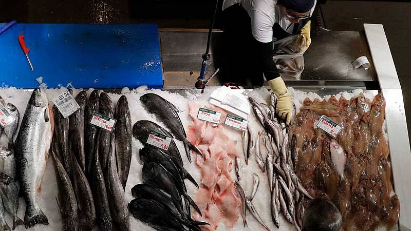 La UE cierra un acuerdo de pesca que reduce la cuota de merluza de España un 8 %