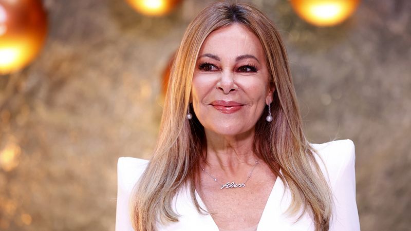 Ana Obregón dará las Campanadas vestida de luto, ¿Pero de negro o blanco?