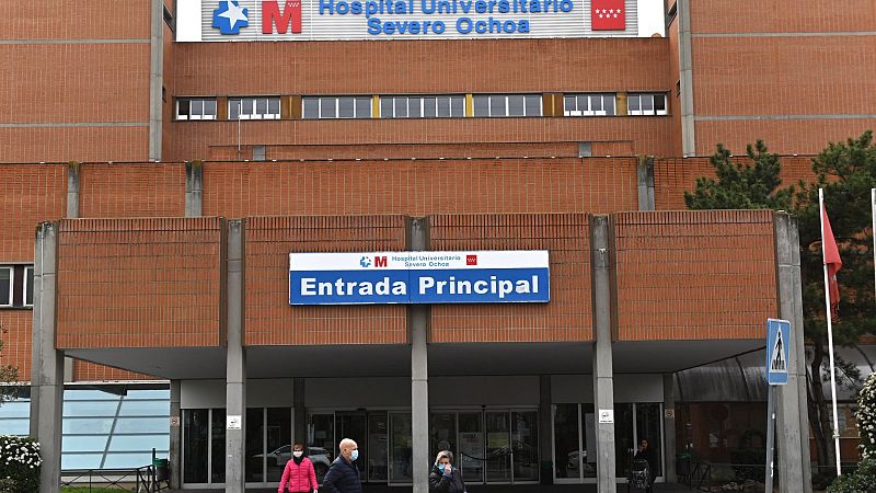 Contagiados al menos 28 sanitarios de un hospital madrileño que se reunieron en una casa rural
