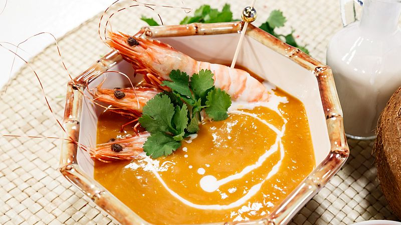 Recetas de Navidad | Crema de langostinos thai