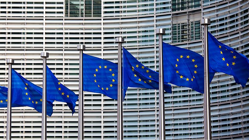 Los líderes de la UE avisan a Rusia de que agredir a Ucrania conllevará sanciones