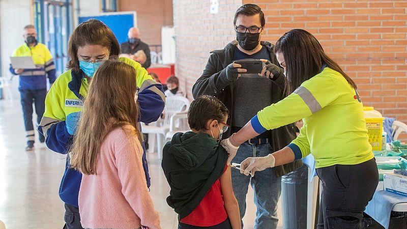 Suben al 52,2 % los partidarios de que la vacuna sea obligatoria, según el CIS