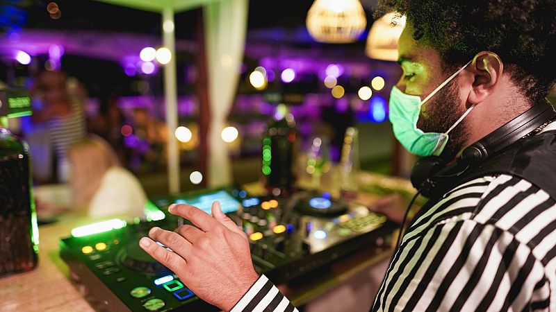 El Gobierno de Canarias adelanta el cierre nocturno de la hostelería ante el avance de la pandemia