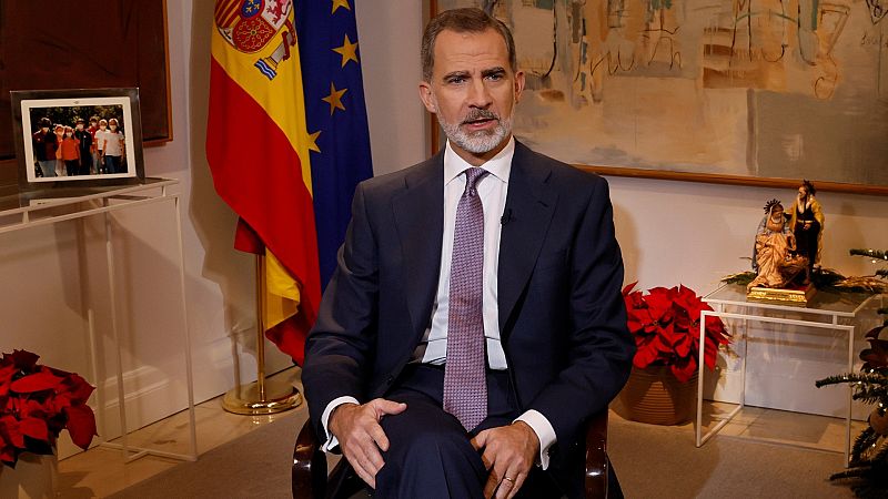 Felipe VI llama a las instituciones a ser "ejemplo de integridad pública y moral" y apela al "diálogo"