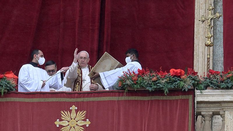 El papa pide llevar las vacunas a los países más pobres y advierte de las tragedias que "pasan por alto"