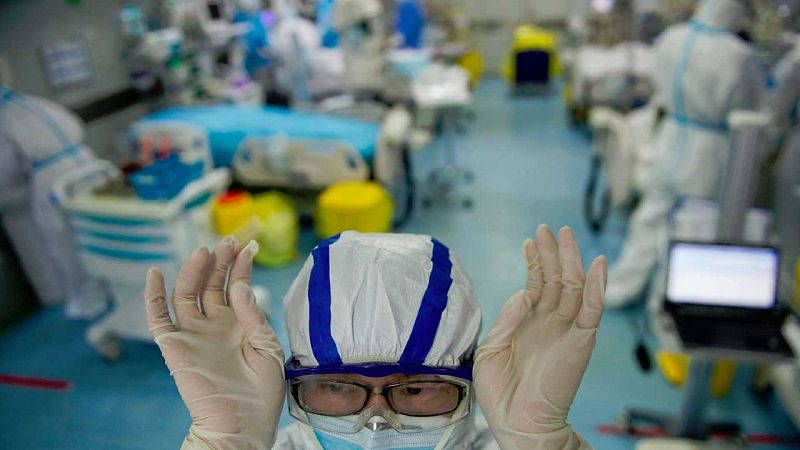 El risc de rebrot supera els 2.000 punts i ja hi ha 400 hospitalitzats a les UCI