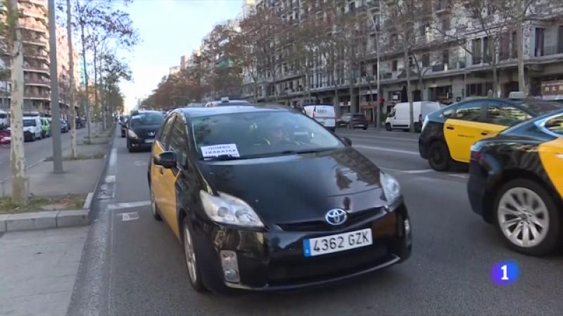 Els taxistes consideren "insuficient" el resultat de la trobada amb l'IMET