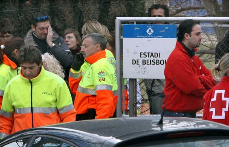 Sale de la UCI un menor y otro es dado de alta de los heridos en el derrumbe de Sant Boi