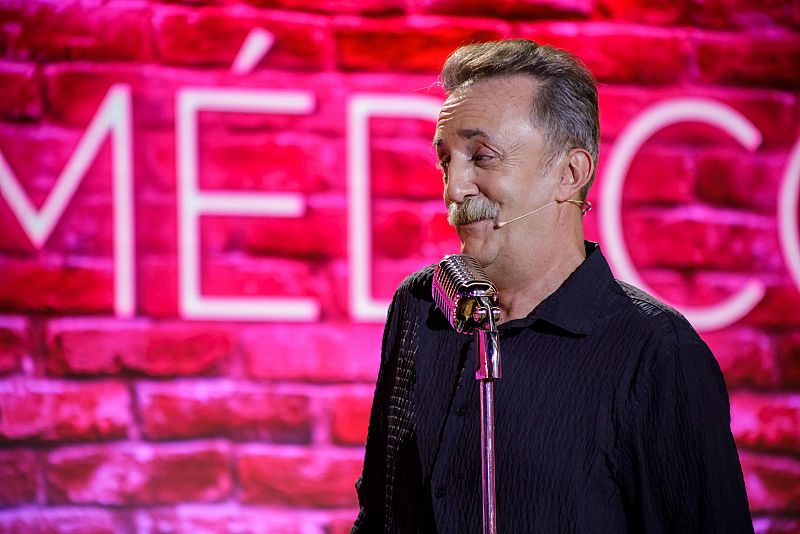 ¿Cuántos chistes puede tener apuntados un cómico? Santi Rodríguez los ha contado