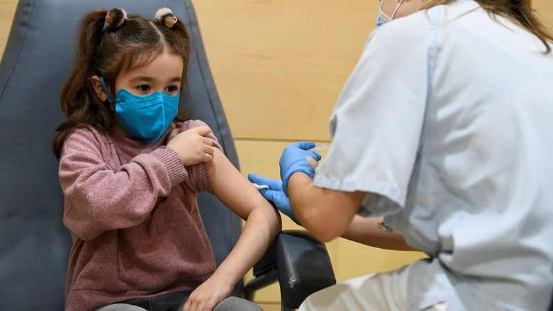 Las vacunas COVID apenas producen problemas en niños de entre 5 y 11 años, según EE.UU.