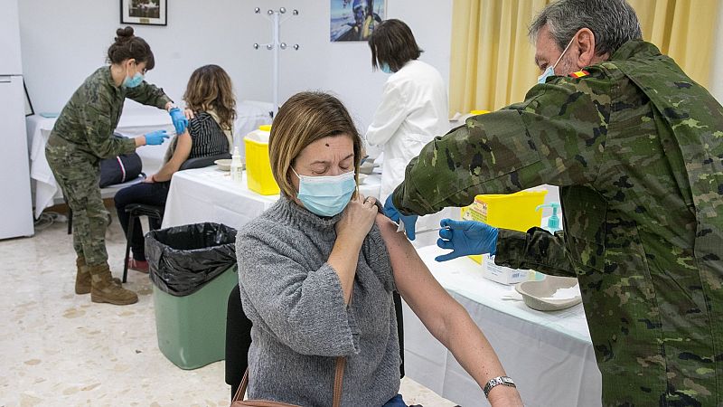 Coronavirus en España, hoy | La pandemia cierra 2021 con más del doble de contagios en el mundo que en 2020