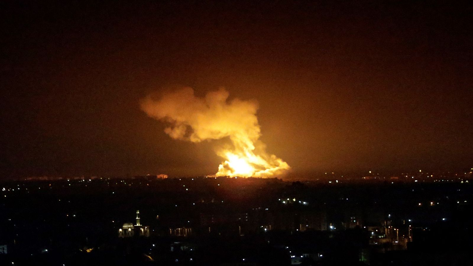 Israel lanza un ataque contra las milicias palestinas en la franja de Gaza