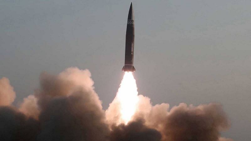 Corea del Norte lanza un misil balístico hacia aguas del mar de Japón, según Seúl