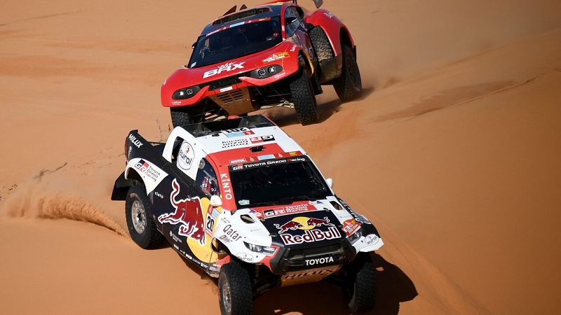 Loeb mantiene el pulso con Al Attiyah en el Dakar 2022 tras la victoria de Lategan
