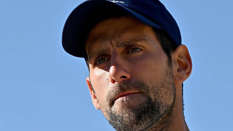 Australia dice que Djokovic "no está cautivo" y puede irse cuando quiera