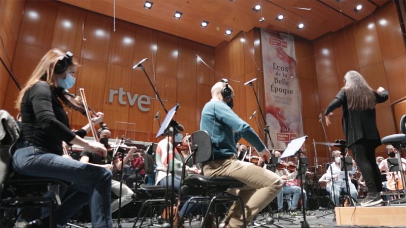 Himno del Benidorm Fest: Así es "Vita est", compuesto por Pepe Herrero e interpretado por la Orquesta y Coro de RTVE