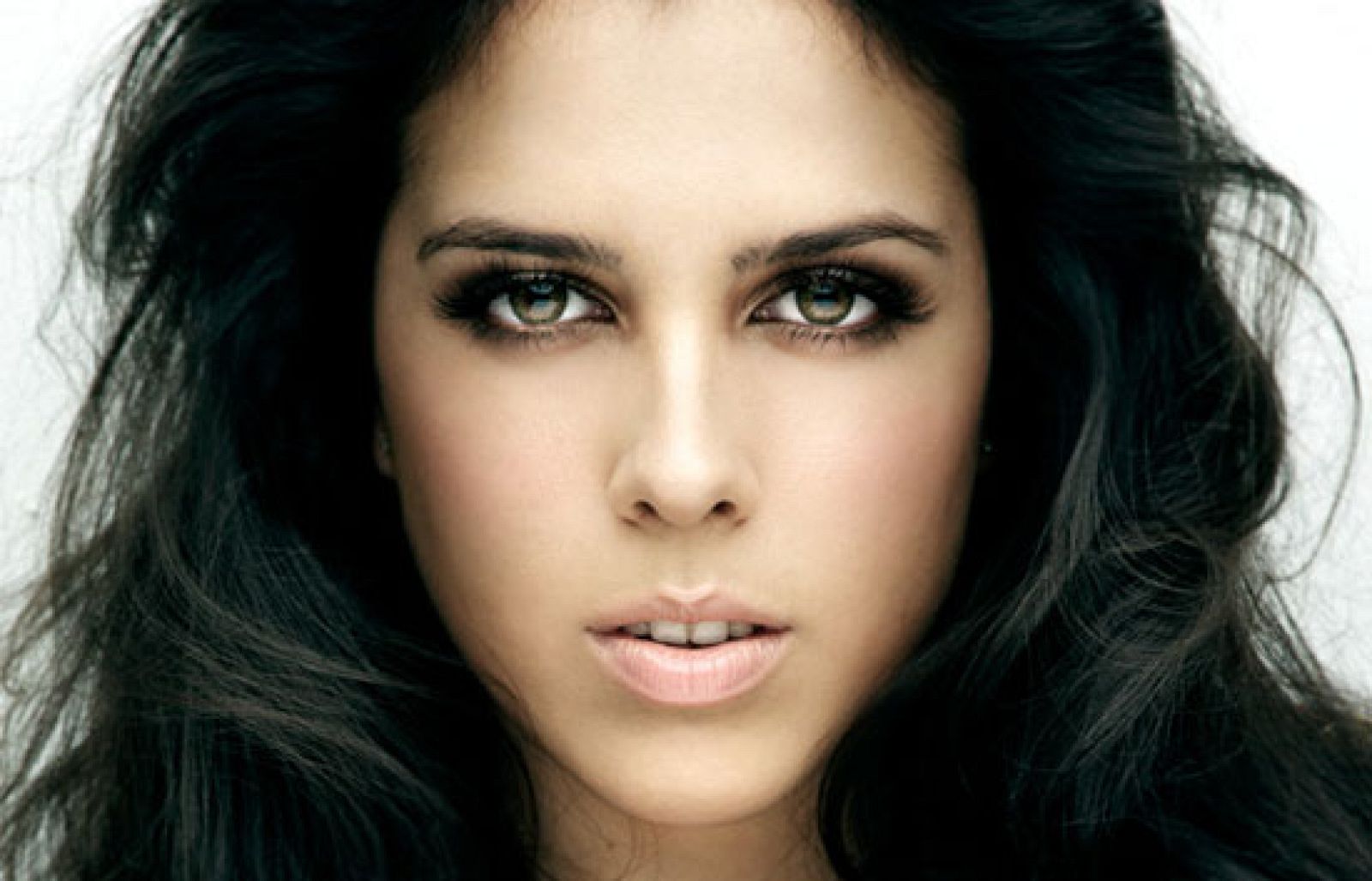 Corazón, corazón - Eurovisión 2009, análisis de los artistas - D Corazón | Ver