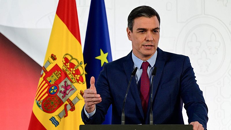 Sánchez anuncia un control de precios en los test y apuesta por un plan para controlar el COVID como una gripe